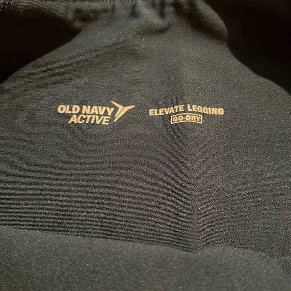 High Waisted Leggings w/ side pockets - size women’s XS - Picture 3 of 6